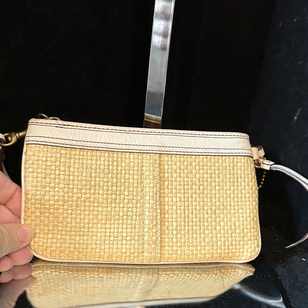 Coach #075 Soho Legacy Cream and Straw Woven Wristlet Clutch wristlet /wallet - Picture 11 of 12